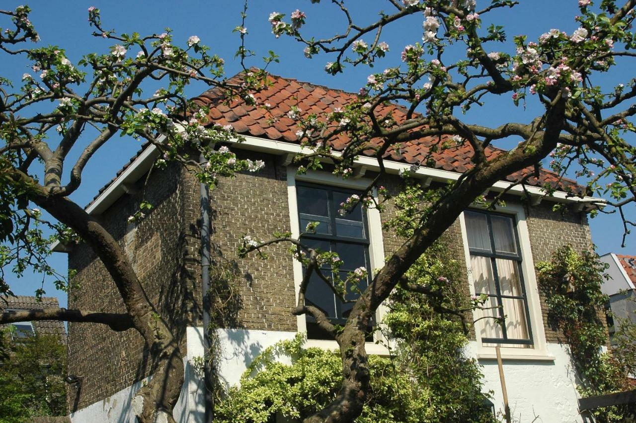 Apple Tree Cottage - Charming Home At Beautiful Canal In Our Idyllic Garden Gouda Zewnętrze zdjęcie